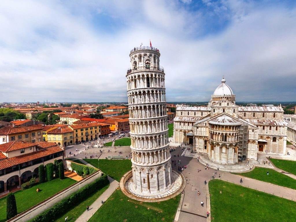 جولة سياحية في برج بيزا المائل TORRE DI PISA