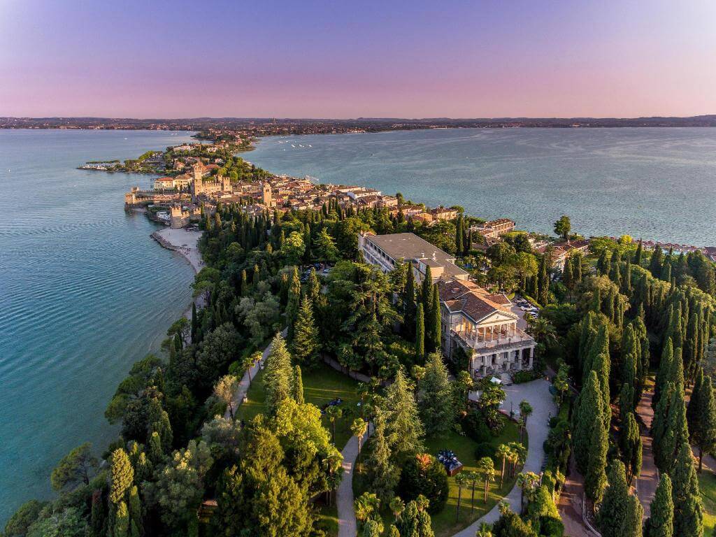 جولة سياحية في مدينة سيرموني sirmione